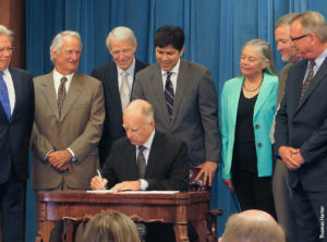 Governor Jerry Brown signs Sustainable Groundwater Management Act